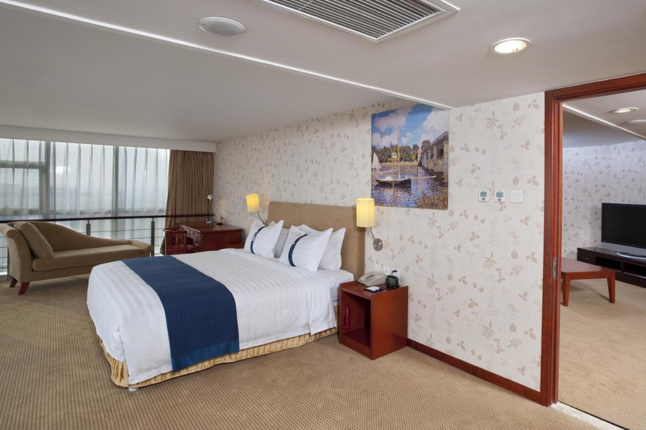 Holiday Inn Express Tianjin Dongli, An Ihg Hotel Екстериор снимка