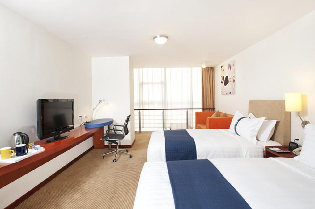 Holiday Inn Express Tianjin Dongli, An Ihg Hotel Екстериор снимка
